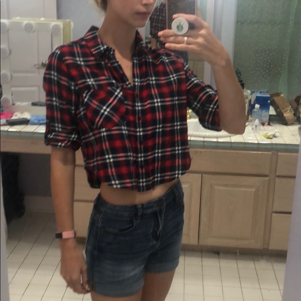 Crop plaid top